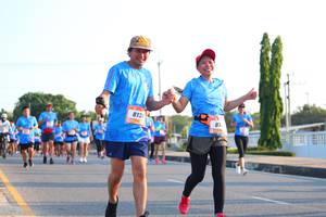 BIB: 813
                            <button type="button" onclick="openModal(3218508)" class="btn btn-primary btn-sm float-right btn-popup" data-toggle="modal" data-target=".modal-high-quality">
                        <i class="fas fa-shopping-cart"></i> Add to Cart
                    </button>
                                            <button type="button" onclick="isThisMe(3218508, true)" class="btn btn-success btn-sm float-right btn-popup btn-isme hidden" data-toggle="tooltip" data-placement="bottom" title="นี่คือรูปของคุณใช่ไหม คลิกที่นี่เพื่อเอาเข้าอัลบั้ม">
                        <i class="fas fa-plus"></i> Add to album
                    </button>
                    <button type="button" onclick="isThisMe(3218508, false)" class="btn btn-warning btn-sm float-right btn-popup btn-isnotme hidden">
                        <i class="fas fa-ban"></i> Remove from album
                    </button>