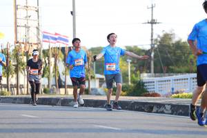 BIB: 817
                            <button type="button" onclick="openModal(3214198)" class="btn btn-primary btn-sm float-right btn-popup" data-toggle="modal" data-target=".modal-high-quality">
                        <i class="fas fa-shopping-cart"></i> Add to Cart
                    </button>
                                            <button type="button" onclick="isThisMe(3214198, true)" class="btn btn-success btn-sm float-right btn-popup btn-isme hidden" data-toggle="tooltip" data-placement="bottom" title="นี่คือรูปของคุณใช่ไหม คลิกที่นี่เพื่อเอาเข้าอัลบั้ม">
                        <i class="fas fa-plus"></i> Add to album
                    </button>
                    <button type="button" onclick="isThisMe(3214198, false)" class="btn btn-warning btn-sm float-right btn-popup btn-isnotme hidden">
                        <i class="fas fa-ban"></i> Remove from album
                    </button>