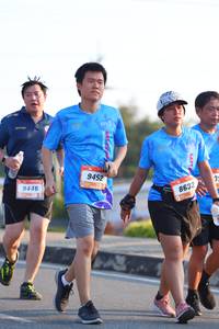 BIB: 9452, 9446, 8632
                            <button type="button" onclick="openModal(3220425)" class="btn btn-primary btn-sm float-right btn-popup" data-toggle="modal" data-target=".modal-high-quality">
                        <i class="fas fa-shopping-cart"></i> Add to Cart
                    </button>
                                            <button type="button" onclick="isThisMe(3220425, true)" class="btn btn-success btn-sm float-right btn-popup btn-isme hidden" data-toggle="tooltip" data-placement="bottom" title="นี่คือรูปของคุณใช่ไหม คลิกที่นี่เพื่อเอาเข้าอัลบั้ม">
                        <i class="fas fa-plus"></i> Add to album
                    </button>
                    <button type="button" onclick="isThisMe(3220425, false)" class="btn btn-warning btn-sm float-right btn-popup btn-isnotme hidden">
                        <i class="fas fa-ban"></i> Remove from album
                    </button>