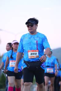 BIB: 8910
                            <button type="button" onclick="openModal(3388913)" class="btn btn-primary btn-sm float-right btn-popup" data-toggle="modal" data-target=".modal-high-quality">
                        <i class="fas fa-shopping-cart"></i> Add to Cart
                    </button>
                                            <button type="button" onclick="isThisMe(3388913, true)" class="btn btn-success btn-sm float-right btn-popup btn-isme hidden" data-toggle="tooltip" data-placement="bottom" title="นี่คือรูปของคุณใช่ไหม คลิกที่นี่เพื่อเอาเข้าอัลบั้ม">
                        <i class="fas fa-plus"></i> Add to album
                    </button>
                    <button type="button" onclick="isThisMe(3388913, false)" class="btn btn-warning btn-sm float-right btn-popup btn-isnotme hidden">
                        <i class="fas fa-ban"></i> Remove from album
                    </button>