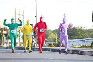 BIB: 6730, 6755, 
                            <button type="button" onclick="openModal(3211138)" class="btn btn-primary btn-sm float-right btn-popup" data-toggle="modal" data-target=".modal-high-quality">
                        <i class="fas fa-shopping-cart"></i> Add to Cart
                    </button>
                                            <button type="button" onclick="isThisMe(3211138, true)" class="btn btn-success btn-sm float-right btn-popup btn-isme hidden" data-toggle="tooltip" data-placement="bottom" title="นี่คือรูปของคุณใช่ไหม คลิกที่นี่เพื่อเอาเข้าอัลบั้ม">
                        <i class="fas fa-plus"></i> Add to album
                    </button>
                    <button type="button" onclick="isThisMe(3211138, false)" class="btn btn-warning btn-sm float-right btn-popup btn-isnotme hidden">
                        <i class="fas fa-ban"></i> Remove from album
                    </button>