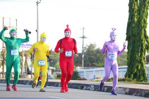 BIB: 680, 6796, 
                            <button type="button" onclick="openModal(3211030)" class="btn btn-primary btn-sm float-right btn-popup" data-toggle="modal" data-target=".modal-high-quality">
                        <i class="fas fa-shopping-cart"></i> Add to Cart
                    </button>
                                            <button type="button" onclick="isThisMe(3211030, true)" class="btn btn-success btn-sm float-right btn-popup btn-isme hidden" data-toggle="tooltip" data-placement="bottom" title="นี่คือรูปของคุณใช่ไหม คลิกที่นี่เพื่อเอาเข้าอัลบั้ม">
                        <i class="fas fa-plus"></i> Add to album
                    </button>
                    <button type="button" onclick="isThisMe(3211030, false)" class="btn btn-warning btn-sm float-right btn-popup btn-isnotme hidden">
                        <i class="fas fa-ban"></i> Remove from album
                    </button>