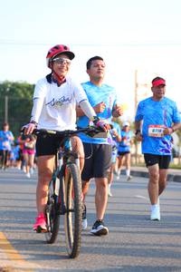 BIB: 8718
                            <button type="button" onclick="openModal(3219229)" class="btn btn-primary btn-sm float-right btn-popup" data-toggle="modal" data-target=".modal-high-quality">
                        <i class="fas fa-shopping-cart"></i> Add to Cart
                    </button>
                                            <button type="button" onclick="isThisMe(3219229, true)" class="btn btn-success btn-sm float-right btn-popup btn-isme hidden" data-toggle="tooltip" data-placement="bottom" title="นี่คือรูปของคุณใช่ไหม คลิกที่นี่เพื่อเอาเข้าอัลบั้ม">
                        <i class="fas fa-plus"></i> Add to album
                    </button>
                    <button type="button" onclick="isThisMe(3219229, false)" class="btn btn-warning btn-sm float-right btn-popup btn-isnotme hidden">
                        <i class="fas fa-ban"></i> Remove from album
                    </button>