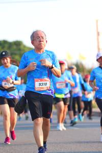 BIB: 9310
                            <button type="button" onclick="openModal(3226197)" class="btn btn-primary btn-sm float-right btn-popup" data-toggle="modal" data-target=".modal-high-quality">
                        <i class="fas fa-shopping-cart"></i> Add to Cart
                    </button>
                                            <button type="button" onclick="isThisMe(3226197, true)" class="btn btn-success btn-sm float-right btn-popup btn-isme hidden" data-toggle="tooltip" data-placement="bottom" title="นี่คือรูปของคุณใช่ไหม คลิกที่นี่เพื่อเอาเข้าอัลบั้ม">
                        <i class="fas fa-plus"></i> Add to album
                    </button>
                    <button type="button" onclick="isThisMe(3226197, false)" class="btn btn-warning btn-sm float-right btn-popup btn-isnotme hidden">
                        <i class="fas fa-ban"></i> Remove from album
                    </button>