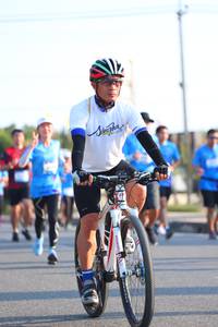 BIB: 
                            <button type="button" onclick="openModal(3197376)" class="btn btn-primary btn-sm float-right btn-popup" data-toggle="modal" data-target=".modal-high-quality">
                        <i class="fas fa-shopping-cart"></i> Add to Cart
                    </button>
                                            <button type="button" onclick="isThisMe(3197376, true)" class="btn btn-success btn-sm float-right btn-popup btn-isme hidden" data-toggle="tooltip" data-placement="bottom" title="นี่คือรูปของคุณใช่ไหม คลิกที่นี่เพื่อเอาเข้าอัลบั้ม">
                        <i class="fas fa-plus"></i> Add to album
                    </button>
                    <button type="button" onclick="isThisMe(3197376, false)" class="btn btn-warning btn-sm float-right btn-popup btn-isnotme hidden">
                        <i class="fas fa-ban"></i> Remove from album
                    </button>