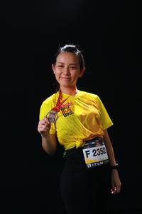 BIB: 2350
                            <button type="button" onclick="openModal(6283087)" class="btn btn-primary btn-sm float-right btn-popup" data-toggle="modal" data-target=".modal-high-quality">
                        <i class="fas fa-shopping-cart"></i> Add to Cart
                    </button>
                                            <button type="button" onclick="isThisMe(6283087, true)" class="btn btn-success btn-sm float-right btn-popup btn-isme hidden" data-toggle="tooltip" data-placement="bottom" title="นี่คือรูปของคุณใช่ไหม คลิกที่นี่เพื่อเอาเข้าอัลบั้ม">
                        <i class="fas fa-plus"></i> Add to album
                    </button>
                    <button type="button" onclick="isThisMe(6283087, false)" class="btn btn-warning btn-sm float-right btn-popup btn-isnotme hidden">
                        <i class="fas fa-ban"></i> Remove from album
                    </button>