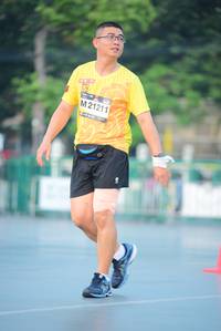 BIB: 21211
                            <button type="button" onclick="openModal(6286247)" class="btn btn-primary btn-sm float-right btn-popup" data-toggle="modal" data-target=".modal-high-quality">
                        <i class="fas fa-shopping-cart"></i> Add to Cart
                    </button>
                                            <button type="button" onclick="isThisMe(6286247, true)" class="btn btn-success btn-sm float-right btn-popup btn-isme hidden" data-toggle="tooltip" data-placement="bottom" title="นี่คือรูปของคุณใช่ไหม คลิกที่นี่เพื่อเอาเข้าอัลบั้ม">
                        <i class="fas fa-plus"></i> Add to album
                    </button>
                    <button type="button" onclick="isThisMe(6286247, false)" class="btn btn-warning btn-sm float-right btn-popup btn-isnotme hidden">
                        <i class="fas fa-ban"></i> Remove from album
                    </button>