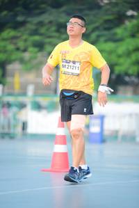 BIB: 21211
                            <button type="button" onclick="openModal(6286244)" class="btn btn-primary btn-sm float-right btn-popup" data-toggle="modal" data-target=".modal-high-quality">
                        <i class="fas fa-shopping-cart"></i> Add to Cart
                    </button>
                                            <button type="button" onclick="isThisMe(6286244, true)" class="btn btn-success btn-sm float-right btn-popup btn-isme hidden" data-toggle="tooltip" data-placement="bottom" title="นี่คือรูปของคุณใช่ไหม คลิกที่นี่เพื่อเอาเข้าอัลบั้ม">
                        <i class="fas fa-plus"></i> Add to album
                    </button>
                    <button type="button" onclick="isThisMe(6286244, false)" class="btn btn-warning btn-sm float-right btn-popup btn-isnotme hidden">
                        <i class="fas fa-ban"></i> Remove from album
                    </button>