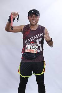 BIB: 1435
                            <button type="button" onclick="openModal(5565308)" class="btn btn-primary btn-sm float-right btn-popup" data-toggle="modal" data-target=".modal-high-quality">
                        <i class="fas fa-shopping-cart"></i> Add to Cart
                    </button>
                                            <button type="button" onclick="isThisMe(5565308, true)" class="btn btn-success btn-sm float-right btn-popup btn-isme hidden" data-toggle="tooltip" data-placement="bottom" title="นี่คือรูปของคุณใช่ไหม คลิกที่นี่เพื่อเอาเข้าอัลบั้ม">
                        <i class="fas fa-plus"></i> Add to album
                    </button>
                    <button type="button" onclick="isThisMe(5565308, false)" class="btn btn-warning btn-sm float-right btn-popup btn-isnotme hidden">
                        <i class="fas fa-ban"></i> Remove from album
                    </button>