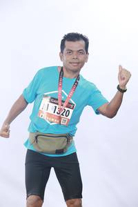 BIB: 1320
                            <button type="button" onclick="openModal(5565041)" class="btn btn-primary btn-sm float-right btn-popup" data-toggle="modal" data-target=".modal-high-quality">
                        <i class="fas fa-shopping-cart"></i> Add to Cart
                    </button>
                                            <button type="button" onclick="isThisMe(5565041, true)" class="btn btn-success btn-sm float-right btn-popup btn-isme hidden" data-toggle="tooltip" data-placement="bottom" title="นี่คือรูปของคุณใช่ไหม คลิกที่นี่เพื่อเอาเข้าอัลบั้ม">
                        <i class="fas fa-plus"></i> Add to album
                    </button>
                    <button type="button" onclick="isThisMe(5565041, false)" class="btn btn-warning btn-sm float-right btn-popup btn-isnotme hidden">
                        <i class="fas fa-ban"></i> Remove from album
                    </button>