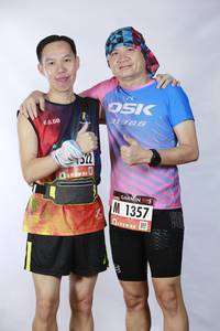 BIB: 31306, 6660, 1357
                            <button type="button" onclick="openModal(5564714)" class="btn btn-primary btn-sm float-right btn-popup" data-toggle="modal" data-target=".modal-high-quality">
                        <i class="fas fa-shopping-cart"></i> Add to Cart
                    </button>
                                            <button type="button" onclick="isThisMe(5564714, true)" class="btn btn-success btn-sm float-right btn-popup btn-isme hidden" data-toggle="tooltip" data-placement="bottom" title="นี่คือรูปของคุณใช่ไหม คลิกที่นี่เพื่อเอาเข้าอัลบั้ม">
                        <i class="fas fa-plus"></i> Add to album
                    </button>
                    <button type="button" onclick="isThisMe(5564714, false)" class="btn btn-warning btn-sm float-right btn-popup btn-isnotme hidden">
                        <i class="fas fa-ban"></i> Remove from album
                    </button>