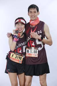 BIB: 3198
                            <button type="button" onclick="openModal(5565381)" class="btn btn-primary btn-sm float-right btn-popup" data-toggle="modal" data-target=".modal-high-quality">
                        <i class="fas fa-shopping-cart"></i> Add to Cart
                    </button>
                                            <button type="button" onclick="isThisMe(5565381, true)" class="btn btn-success btn-sm float-right btn-popup btn-isme hidden" data-toggle="tooltip" data-placement="bottom" title="นี่คือรูปของคุณใช่ไหม คลิกที่นี่เพื่อเอาเข้าอัลบั้ม">
                        <i class="fas fa-plus"></i> Add to album
                    </button>
                    <button type="button" onclick="isThisMe(5565381, false)" class="btn btn-warning btn-sm float-right btn-popup btn-isnotme hidden">
                        <i class="fas fa-ban"></i> Remove from album
                    </button>