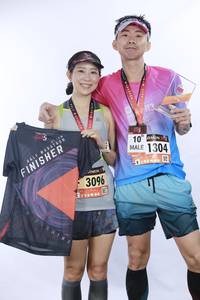 BIB: 113, 1304, 3096
                            <button type="button" onclick="openModal(5565524)" class="btn btn-primary btn-sm float-right btn-popup" data-toggle="modal" data-target=".modal-high-quality">
                        <i class="fas fa-shopping-cart"></i> Add to Cart
                    </button>
                                            <button type="button" onclick="isThisMe(5565524, true)" class="btn btn-success btn-sm float-right btn-popup btn-isme hidden" data-toggle="tooltip" data-placement="bottom" title="นี่คือรูปของคุณใช่ไหม คลิกที่นี่เพื่อเอาเข้าอัลบั้ม">
                        <i class="fas fa-plus"></i> Add to album
                    </button>
                    <button type="button" onclick="isThisMe(5565524, false)" class="btn btn-warning btn-sm float-right btn-popup btn-isnotme hidden">
                        <i class="fas fa-ban"></i> Remove from album
                    </button>