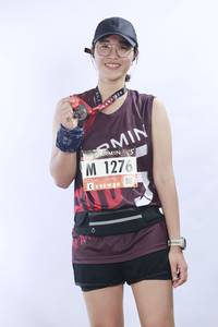 BIB: 1276
                            <button type="button" onclick="openModal(5565553)" class="btn btn-primary btn-sm float-right btn-popup" data-toggle="modal" data-target=".modal-high-quality">
                        <i class="fas fa-shopping-cart"></i> Add to Cart
                    </button>
                                            <button type="button" onclick="isThisMe(5565553, true)" class="btn btn-success btn-sm float-right btn-popup btn-isme hidden" data-toggle="tooltip" data-placement="bottom" title="นี่คือรูปของคุณใช่ไหม คลิกที่นี่เพื่อเอาเข้าอัลบั้ม">
                        <i class="fas fa-plus"></i> Add to album
                    </button>
                    <button type="button" onclick="isThisMe(5565553, false)" class="btn btn-warning btn-sm float-right btn-popup btn-isnotme hidden">
                        <i class="fas fa-ban"></i> Remove from album
                    </button>