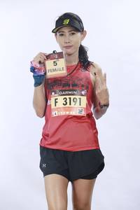 BIB: 3191
                            <button type="button" onclick="openModal(5565192)" class="btn btn-primary btn-sm float-right btn-popup" data-toggle="modal" data-target=".modal-high-quality">
                        <i class="fas fa-shopping-cart"></i> Add to Cart
                    </button>
                                            <button type="button" onclick="isThisMe(5565192, true)" class="btn btn-success btn-sm float-right btn-popup btn-isme hidden" data-toggle="tooltip" data-placement="bottom" title="นี่คือรูปของคุณใช่ไหม คลิกที่นี่เพื่อเอาเข้าอัลบั้ม">
                        <i class="fas fa-plus"></i> Add to album
                    </button>
                    <button type="button" onclick="isThisMe(5565192, false)" class="btn btn-warning btn-sm float-right btn-popup btn-isnotme hidden">
                        <i class="fas fa-ban"></i> Remove from album
                    </button>