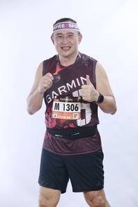 BIB: 1306
                            <button type="button" onclick="openModal(5565567)" class="btn btn-primary btn-sm float-right btn-popup" data-toggle="modal" data-target=".modal-high-quality">
                        <i class="fas fa-shopping-cart"></i> Add to Cart
                    </button>
                                            <button type="button" onclick="isThisMe(5565567, true)" class="btn btn-success btn-sm float-right btn-popup btn-isme hidden" data-toggle="tooltip" data-placement="bottom" title="นี่คือรูปของคุณใช่ไหม คลิกที่นี่เพื่อเอาเข้าอัลบั้ม">
                        <i class="fas fa-plus"></i> Add to album
                    </button>
                    <button type="button" onclick="isThisMe(5565567, false)" class="btn btn-warning btn-sm float-right btn-popup btn-isnotme hidden">
                        <i class="fas fa-ban"></i> Remove from album
                    </button>