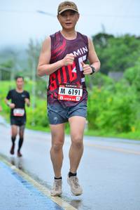 BIB: 776, 6191
                            <button type="button" onclick="openModal(5691553)" class="btn btn-primary btn-sm float-right btn-popup" data-toggle="modal" data-target=".modal-high-quality">
                        <i class="fas fa-shopping-cart"></i> Add to Cart
                    </button>
                                            <button type="button" onclick="isThisMe(5691553, true)" class="btn btn-success btn-sm float-right btn-popup btn-isme hidden" data-toggle="tooltip" data-placement="bottom" title="นี่คือรูปของคุณใช่ไหม คลิกที่นี่เพื่อเอาเข้าอัลบั้ม">
                        <i class="fas fa-plus"></i> Add to album
                    </button>
                    <button type="button" onclick="isThisMe(5691553, false)" class="btn btn-warning btn-sm float-right btn-popup btn-isnotme hidden">
                        <i class="fas fa-ban"></i> Remove from album
                    </button>