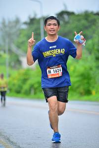 BIB: 1624
                            <button type="button" onclick="openModal(5680080)" class="btn btn-primary btn-sm float-right btn-popup" data-toggle="modal" data-target=".modal-high-quality">
                        <i class="fas fa-shopping-cart"></i> Add to Cart
                    </button>
                                            <button type="button" onclick="isThisMe(5680080, true)" class="btn btn-success btn-sm float-right btn-popup btn-isme hidden" data-toggle="tooltip" data-placement="bottom" title="นี่คือรูปของคุณใช่ไหม คลิกที่นี่เพื่อเอาเข้าอัลบั้ม">
                        <i class="fas fa-plus"></i> Add to album
                    </button>
                    <button type="button" onclick="isThisMe(5680080, false)" class="btn btn-warning btn-sm float-right btn-popup btn-isnotme hidden">
                        <i class="fas fa-ban"></i> Remove from album
                    </button>