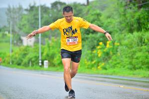 BIB: 1382
                            <button type="button" onclick="openModal(5659212)" class="btn btn-primary btn-sm float-right btn-popup" data-toggle="modal" data-target=".modal-high-quality">
                        <i class="fas fa-shopping-cart"></i> Add to Cart
                    </button>
                                            <button type="button" onclick="isThisMe(5659212, true)" class="btn btn-success btn-sm float-right btn-popup btn-isme hidden" data-toggle="tooltip" data-placement="bottom" title="นี่คือรูปของคุณใช่ไหม คลิกที่นี่เพื่อเอาเข้าอัลบั้ม">
                        <i class="fas fa-plus"></i> Add to album
                    </button>
                    <button type="button" onclick="isThisMe(5659212, false)" class="btn btn-warning btn-sm float-right btn-popup btn-isnotme hidden">
                        <i class="fas fa-ban"></i> Remove from album
                    </button>