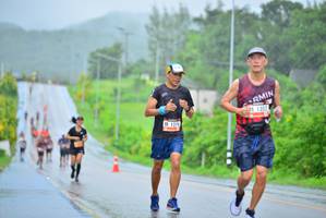 BIB: 1352, 1274
                            <button type="button" onclick="openModal(5664902)" class="btn btn-primary btn-sm float-right btn-popup" data-toggle="modal" data-target=".modal-high-quality">
                        <i class="fas fa-shopping-cart"></i> Add to Cart
                    </button>
                                            <button type="button" onclick="isThisMe(5664902, true)" class="btn btn-success btn-sm float-right btn-popup btn-isme hidden" data-toggle="tooltip" data-placement="bottom" title="นี่คือรูปของคุณใช่ไหม คลิกที่นี่เพื่อเอาเข้าอัลบั้ม">
                        <i class="fas fa-plus"></i> Add to album
                    </button>
                    <button type="button" onclick="isThisMe(5664902, false)" class="btn btn-warning btn-sm float-right btn-popup btn-isnotme hidden">
                        <i class="fas fa-ban"></i> Remove from album
                    </button>