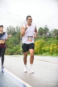 BIB: 3082, 1017
                            <button type="button" onclick="openModal(5781766)" class="btn btn-primary btn-sm float-right btn-popup" data-toggle="modal" data-target=".modal-high-quality">
                        <i class="fas fa-shopping-cart"></i> Add to Cart
                    </button>
                                            <button type="button" onclick="isThisMe(5781766, true)" class="btn btn-success btn-sm float-right btn-popup btn-isme hidden" data-toggle="tooltip" data-placement="bottom" title="นี่คือรูปของคุณใช่ไหม คลิกที่นี่เพื่อเอาเข้าอัลบั้ม">
                        <i class="fas fa-plus"></i> Add to album
                    </button>
                    <button type="button" onclick="isThisMe(5781766, false)" class="btn btn-warning btn-sm float-right btn-popup btn-isnotme hidden">
                        <i class="fas fa-ban"></i> Remove from album
                    </button>