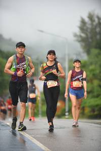 BIB: 3275, 3173
                            <button type="button" onclick="openModal(5782168)" class="btn btn-primary btn-sm float-right btn-popup" data-toggle="modal" data-target=".modal-high-quality">
                        <i class="fas fa-shopping-cart"></i> Add to Cart
                    </button>
                                            <button type="button" onclick="isThisMe(5782168, true)" class="btn btn-success btn-sm float-right btn-popup btn-isme hidden" data-toggle="tooltip" data-placement="bottom" title="นี่คือรูปของคุณใช่ไหม คลิกที่นี่เพื่อเอาเข้าอัลบั้ม">
                        <i class="fas fa-plus"></i> Add to album
                    </button>
                    <button type="button" onclick="isThisMe(5782168, false)" class="btn btn-warning btn-sm float-right btn-popup btn-isnotme hidden">
                        <i class="fas fa-ban"></i> Remove from album
                    </button>