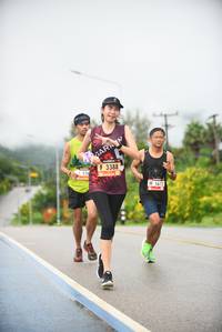 BIB: 3388, 126, 5672
                            <button type="button" onclick="openModal(5774197)" class="btn btn-primary btn-sm float-right btn-popup" data-toggle="modal" data-target=".modal-high-quality">
                        <i class="fas fa-shopping-cart"></i> Add to Cart
                    </button>
                                            <button type="button" onclick="isThisMe(5774197, true)" class="btn btn-success btn-sm float-right btn-popup btn-isme hidden" data-toggle="tooltip" data-placement="bottom" title="นี่คือรูปของคุณใช่ไหม คลิกที่นี่เพื่อเอาเข้าอัลบั้ม">
                        <i class="fas fa-plus"></i> Add to album
                    </button>
                    <button type="button" onclick="isThisMe(5774197, false)" class="btn btn-warning btn-sm float-right btn-popup btn-isnotme hidden">
                        <i class="fas fa-ban"></i> Remove from album
                    </button>