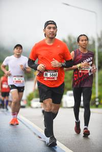 BIB: 5868, 5654
                            <button type="button" onclick="openModal(5792096)" class="btn btn-primary btn-sm float-right btn-popup" data-toggle="modal" data-target=".modal-high-quality">
                        <i class="fas fa-shopping-cart"></i> Add to Cart
                    </button>
                                            <button type="button" onclick="isThisMe(5792096, true)" class="btn btn-success btn-sm float-right btn-popup btn-isme hidden" data-toggle="tooltip" data-placement="bottom" title="นี่คือรูปของคุณใช่ไหม คลิกที่นี่เพื่อเอาเข้าอัลบั้ม">
                        <i class="fas fa-plus"></i> Add to album
                    </button>
                    <button type="button" onclick="isThisMe(5792096, false)" class="btn btn-warning btn-sm float-right btn-popup btn-isnotme hidden">
                        <i class="fas fa-ban"></i> Remove from album
                    </button>