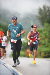 BIB: 195
                            <button type="button" onclick="openModal(5792873)" class="btn btn-primary btn-sm float-right btn-popup" data-toggle="modal" data-target=".modal-high-quality">
                        <i class="fas fa-shopping-cart"></i> Add to Cart
                    </button>
                                            <button type="button" onclick="isThisMe(5792873, true)" class="btn btn-success btn-sm float-right btn-popup btn-isme hidden" data-toggle="tooltip" data-placement="bottom" title="นี่คือรูปของคุณใช่ไหม คลิกที่นี่เพื่อเอาเข้าอัลบั้ม">
                        <i class="fas fa-plus"></i> Add to album
                    </button>
                    <button type="button" onclick="isThisMe(5792873, false)" class="btn btn-warning btn-sm float-right btn-popup btn-isnotme hidden">
                        <i class="fas fa-ban"></i> Remove from album
                    </button>