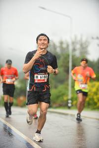 BIB: 6180
                            <button type="button" onclick="openModal(5774349)" class="btn btn-primary btn-sm float-right btn-popup" data-toggle="modal" data-target=".modal-high-quality">
                        <i class="fas fa-shopping-cart"></i> Add to Cart
                    </button>
                                            <button type="button" onclick="isThisMe(5774349, true)" class="btn btn-success btn-sm float-right btn-popup btn-isme hidden" data-toggle="tooltip" data-placement="bottom" title="นี่คือรูปของคุณใช่ไหม คลิกที่นี่เพื่อเอาเข้าอัลบั้ม">
                        <i class="fas fa-plus"></i> Add to album
                    </button>
                    <button type="button" onclick="isThisMe(5774349, false)" class="btn btn-warning btn-sm float-right btn-popup btn-isnotme hidden">
                        <i class="fas fa-ban"></i> Remove from album
                    </button>