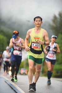 BIB: 6053
                            <button type="button" onclick="openModal(5792239)" class="btn btn-primary btn-sm float-right btn-popup" data-toggle="modal" data-target=".modal-high-quality">
                        <i class="fas fa-shopping-cart"></i> Add to Cart
                    </button>
                                            <button type="button" onclick="isThisMe(5792239, true)" class="btn btn-success btn-sm float-right btn-popup btn-isme hidden" data-toggle="tooltip" data-placement="bottom" title="นี่คือรูปของคุณใช่ไหม คลิกที่นี่เพื่อเอาเข้าอัลบั้ม">
                        <i class="fas fa-plus"></i> Add to album
                    </button>
                    <button type="button" onclick="isThisMe(5792239, false)" class="btn btn-warning btn-sm float-right btn-popup btn-isnotme hidden">
                        <i class="fas fa-ban"></i> Remove from album
                    </button>