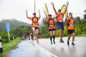 BIB: 341, 300
                            <button type="button" onclick="openModal(5790144)" class="btn btn-primary btn-sm float-right btn-popup" data-toggle="modal" data-target=".modal-high-quality">
                        <i class="fas fa-shopping-cart"></i> Add to Cart
                    </button>
                                            <button type="button" onclick="isThisMe(5790144, true)" class="btn btn-success btn-sm float-right btn-popup btn-isme hidden" data-toggle="tooltip" data-placement="bottom" title="นี่คือรูปของคุณใช่ไหม คลิกที่นี่เพื่อเอาเข้าอัลบั้ม">
                        <i class="fas fa-plus"></i> Add to album
                    </button>
                    <button type="button" onclick="isThisMe(5790144, false)" class="btn btn-warning btn-sm float-right btn-popup btn-isnotme hidden">
                        <i class="fas fa-ban"></i> Remove from album
                    </button>