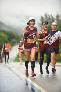 BIB: 3141, 5412
                            <button type="button" onclick="openModal(5781507)" class="btn btn-primary btn-sm float-right btn-popup" data-toggle="modal" data-target=".modal-high-quality">
                        <i class="fas fa-shopping-cart"></i> Add to Cart
                    </button>
                                            <button type="button" onclick="isThisMe(5781507, true)" class="btn btn-success btn-sm float-right btn-popup btn-isme hidden" data-toggle="tooltip" data-placement="bottom" title="นี่คือรูปของคุณใช่ไหม คลิกที่นี่เพื่อเอาเข้าอัลบั้ม">
                        <i class="fas fa-plus"></i> Add to album
                    </button>
                    <button type="button" onclick="isThisMe(5781507, false)" class="btn btn-warning btn-sm float-right btn-popup btn-isnotme hidden">
                        <i class="fas fa-ban"></i> Remove from album
                    </button>