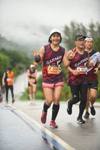 BIB: 3141, 5412
                            <button type="button" onclick="openModal(5781508)" class="btn btn-primary btn-sm float-right btn-popup" data-toggle="modal" data-target=".modal-high-quality">
                        <i class="fas fa-shopping-cart"></i> Add to Cart
                    </button>
                                            <button type="button" onclick="isThisMe(5781508, true)" class="btn btn-success btn-sm float-right btn-popup btn-isme hidden" data-toggle="tooltip" data-placement="bottom" title="นี่คือรูปของคุณใช่ไหม คลิกที่นี่เพื่อเอาเข้าอัลบั้ม">
                        <i class="fas fa-plus"></i> Add to album
                    </button>
                    <button type="button" onclick="isThisMe(5781508, false)" class="btn btn-warning btn-sm float-right btn-popup btn-isnotme hidden">
                        <i class="fas fa-ban"></i> Remove from album
                    </button>