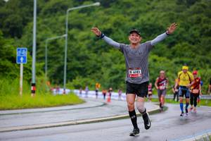 BIB: 6085
                            <button type="button" onclick="openModal(5718462)" class="btn btn-primary btn-sm float-right btn-popup" data-toggle="modal" data-target=".modal-high-quality">
                        <i class="fas fa-shopping-cart"></i> Add to Cart
                    </button>
                                            <button type="button" onclick="isThisMe(5718462, true)" class="btn btn-success btn-sm float-right btn-popup btn-isme hidden" data-toggle="tooltip" data-placement="bottom" title="นี่คือรูปของคุณใช่ไหม คลิกที่นี่เพื่อเอาเข้าอัลบั้ม">
                        <i class="fas fa-plus"></i> Add to album
                    </button>
                    <button type="button" onclick="isThisMe(5718462, false)" class="btn btn-warning btn-sm float-right btn-popup btn-isnotme hidden">
                        <i class="fas fa-ban"></i> Remove from album
                    </button>