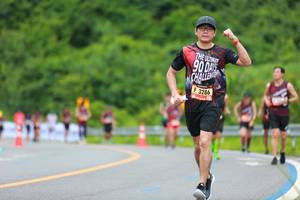 BIB: 3286
                            <button type="button" onclick="openModal(5527321)" class="btn btn-primary btn-sm float-right btn-popup" data-toggle="modal" data-target=".modal-high-quality">
                        <i class="fas fa-shopping-cart"></i> Add to Cart
                    </button>
                                            <button type="button" onclick="isThisMe(5527321, true)" class="btn btn-success btn-sm float-right btn-popup btn-isme hidden" data-toggle="tooltip" data-placement="bottom" title="นี่คือรูปของคุณใช่ไหม คลิกที่นี่เพื่อเอาเข้าอัลบั้ม">
                        <i class="fas fa-plus"></i> Add to album
                    </button>
                    <button type="button" onclick="isThisMe(5527321, false)" class="btn btn-warning btn-sm float-right btn-popup btn-isnotme hidden">
                        <i class="fas fa-ban"></i> Remove from album
                    </button>