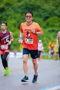 BIB: 1009, 530
                            <button type="button" onclick="openModal(5708549)" class="btn btn-primary btn-sm float-right btn-popup" data-toggle="modal" data-target=".modal-high-quality">
                        <i class="fas fa-shopping-cart"></i> Add to Cart
                    </button>
                                            <button type="button" onclick="isThisMe(5708549, true)" class="btn btn-success btn-sm float-right btn-popup btn-isme hidden" data-toggle="tooltip" data-placement="bottom" title="นี่คือรูปของคุณใช่ไหม คลิกที่นี่เพื่อเอาเข้าอัลบั้ม">
                        <i class="fas fa-plus"></i> Add to album
                    </button>
                    <button type="button" onclick="isThisMe(5708549, false)" class="btn btn-warning btn-sm float-right btn-popup btn-isnotme hidden">
                        <i class="fas fa-ban"></i> Remove from album
                    </button>