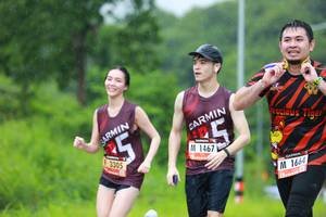 BIB: 3305, 1467, 1664
                            <button type="button" onclick="openModal(5528765)" class="btn btn-primary btn-sm float-right btn-popup" data-toggle="modal" data-target=".modal-high-quality">
                        <i class="fas fa-shopping-cart"></i> Add to Cart
                    </button>
                                            <button type="button" onclick="isThisMe(5528765, true)" class="btn btn-success btn-sm float-right btn-popup btn-isme hidden" data-toggle="tooltip" data-placement="bottom" title="นี่คือรูปของคุณใช่ไหม คลิกที่นี่เพื่อเอาเข้าอัลบั้ม">
                        <i class="fas fa-plus"></i> Add to album
                    </button>
                    <button type="button" onclick="isThisMe(5528765, false)" class="btn btn-warning btn-sm float-right btn-popup btn-isnotme hidden">
                        <i class="fas fa-ban"></i> Remove from album
                    </button>