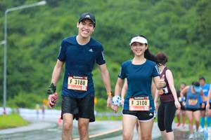 BIB: 3188, 3108
                            <button type="button" onclick="openModal(5529385)" class="btn btn-primary btn-sm float-right btn-popup" data-toggle="modal" data-target=".modal-high-quality">
                        <i class="fas fa-shopping-cart"></i> Add to Cart
                    </button>
                                            <button type="button" onclick="isThisMe(5529385, true)" class="btn btn-success btn-sm float-right btn-popup btn-isme hidden" data-toggle="tooltip" data-placement="bottom" title="นี่คือรูปของคุณใช่ไหม คลิกที่นี่เพื่อเอาเข้าอัลบั้ม">
                        <i class="fas fa-plus"></i> Add to album
                    </button>
                    <button type="button" onclick="isThisMe(5529385, false)" class="btn btn-warning btn-sm float-right btn-popup btn-isnotme hidden">
                        <i class="fas fa-ban"></i> Remove from album
                    </button>