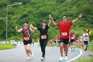 BIB: 3295, 3336, 1611
                            <button type="button" onclick="openModal(5527737)" class="btn btn-primary btn-sm float-right btn-popup" data-toggle="modal" data-target=".modal-high-quality">
                        <i class="fas fa-shopping-cart"></i> Add to Cart
                    </button>
                                            <button type="button" onclick="isThisMe(5527737, true)" class="btn btn-success btn-sm float-right btn-popup btn-isme hidden" data-toggle="tooltip" data-placement="bottom" title="นี่คือรูปของคุณใช่ไหม คลิกที่นี่เพื่อเอาเข้าอัลบั้ม">
                        <i class="fas fa-plus"></i> Add to album
                    </button>
                    <button type="button" onclick="isThisMe(5527737, false)" class="btn btn-warning btn-sm float-right btn-popup btn-isnotme hidden">
                        <i class="fas fa-ban"></i> Remove from album
                    </button>