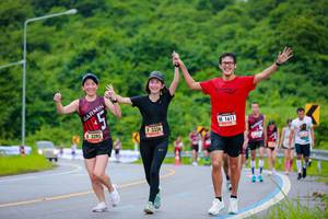 BIB: 3295, 3336, 1611
                            <button type="button" onclick="openModal(5707063)" class="btn btn-primary btn-sm float-right btn-popup" data-toggle="modal" data-target=".modal-high-quality">
                        <i class="fas fa-shopping-cart"></i> Add to Cart
                    </button>
                                            <button type="button" onclick="isThisMe(5707063, true)" class="btn btn-success btn-sm float-right btn-popup btn-isme hidden" data-toggle="tooltip" data-placement="bottom" title="นี่คือรูปของคุณใช่ไหม คลิกที่นี่เพื่อเอาเข้าอัลบั้ม">
                        <i class="fas fa-plus"></i> Add to album
                    </button>
                    <button type="button" onclick="isThisMe(5707063, false)" class="btn btn-warning btn-sm float-right btn-popup btn-isnotme hidden">
                        <i class="fas fa-ban"></i> Remove from album
                    </button>