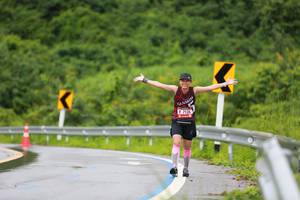 BIB: 7135
                            <button type="button" onclick="openModal(5532136)" class="btn btn-primary btn-sm float-right btn-popup" data-toggle="modal" data-target=".modal-high-quality">
                        <i class="fas fa-shopping-cart"></i> Add to Cart
                    </button>
                                            <button type="button" onclick="isThisMe(5532136, true)" class="btn btn-success btn-sm float-right btn-popup btn-isme hidden" data-toggle="tooltip" data-placement="bottom" title="นี่คือรูปของคุณใช่ไหม คลิกที่นี่เพื่อเอาเข้าอัลบั้ม">
                        <i class="fas fa-plus"></i> Add to album
                    </button>
                    <button type="button" onclick="isThisMe(5532136, false)" class="btn btn-warning btn-sm float-right btn-popup btn-isnotme hidden">
                        <i class="fas fa-ban"></i> Remove from album
                    </button>