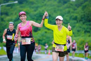 BIB: 3329, 3087
                            <button type="button" onclick="openModal(5713495)" class="btn btn-primary btn-sm float-right btn-popup" data-toggle="modal" data-target=".modal-high-quality">
                        <i class="fas fa-shopping-cart"></i> Add to Cart
                    </button>
                                            <button type="button" onclick="isThisMe(5713495, true)" class="btn btn-success btn-sm float-right btn-popup btn-isme hidden" data-toggle="tooltip" data-placement="bottom" title="นี่คือรูปของคุณใช่ไหม คลิกที่นี่เพื่อเอาเข้าอัลบั้ม">
                        <i class="fas fa-plus"></i> Add to album
                    </button>
                    <button type="button" onclick="isThisMe(5713495, false)" class="btn btn-warning btn-sm float-right btn-popup btn-isnotme hidden">
                        <i class="fas fa-ban"></i> Remove from album
                    </button>