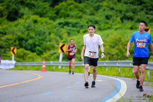 BIB: 1385, 1124
                            <button type="button" onclick="openModal(5701652)" class="btn btn-primary btn-sm float-right btn-popup" data-toggle="modal" data-target=".modal-high-quality">
                        <i class="fas fa-shopping-cart"></i> Add to Cart
                    </button>
                                            <button type="button" onclick="isThisMe(5701652, true)" class="btn btn-success btn-sm float-right btn-popup btn-isme hidden" data-toggle="tooltip" data-placement="bottom" title="นี่คือรูปของคุณใช่ไหม คลิกที่นี่เพื่อเอาเข้าอัลบั้ม">
                        <i class="fas fa-plus"></i> Add to album
                    </button>
                    <button type="button" onclick="isThisMe(5701652, false)" class="btn btn-warning btn-sm float-right btn-popup btn-isnotme hidden">
                        <i class="fas fa-ban"></i> Remove from album
                    </button>