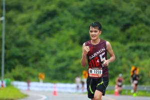 BIB: 1228
                            <button type="button" onclick="openModal(5526685)" class="btn btn-primary btn-sm float-right btn-popup" data-toggle="modal" data-target=".modal-high-quality">
                        <i class="fas fa-shopping-cart"></i> Add to Cart
                    </button>
                                            <button type="button" onclick="isThisMe(5526685, true)" class="btn btn-success btn-sm float-right btn-popup btn-isme hidden" data-toggle="tooltip" data-placement="bottom" title="นี่คือรูปของคุณใช่ไหม คลิกที่นี่เพื่อเอาเข้าอัลบั้ม">
                        <i class="fas fa-plus"></i> Add to album
                    </button>
                    <button type="button" onclick="isThisMe(5526685, false)" class="btn btn-warning btn-sm float-right btn-popup btn-isnotme hidden">
                        <i class="fas fa-ban"></i> Remove from album
                    </button>