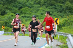 BIB: 3295, 1611, 3336
                            <button type="button" onclick="openModal(5527728)" class="btn btn-primary btn-sm float-right btn-popup" data-toggle="modal" data-target=".modal-high-quality">
                        <i class="fas fa-shopping-cart"></i> Add to Cart
                    </button>
                                            <button type="button" onclick="isThisMe(5527728, true)" class="btn btn-success btn-sm float-right btn-popup btn-isme hidden" data-toggle="tooltip" data-placement="bottom" title="นี่คือรูปของคุณใช่ไหม คลิกที่นี่เพื่อเอาเข้าอัลบั้ม">
                        <i class="fas fa-plus"></i> Add to album
                    </button>
                    <button type="button" onclick="isThisMe(5527728, false)" class="btn btn-warning btn-sm float-right btn-popup btn-isnotme hidden">
                        <i class="fas fa-ban"></i> Remove from album
                    </button>