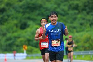 BIB: 3351, 1717
                            <button type="button" onclick="openModal(5526751)" class="btn btn-primary btn-sm float-right btn-popup" data-toggle="modal" data-target=".modal-high-quality">
                        <i class="fas fa-shopping-cart"></i> Add to Cart
                    </button>
                                            <button type="button" onclick="isThisMe(5526751, true)" class="btn btn-success btn-sm float-right btn-popup btn-isme hidden" data-toggle="tooltip" data-placement="bottom" title="นี่คือรูปของคุณใช่ไหม คลิกที่นี่เพื่อเอาเข้าอัลบั้ม">
                        <i class="fas fa-plus"></i> Add to album
                    </button>
                    <button type="button" onclick="isThisMe(5526751, false)" class="btn btn-warning btn-sm float-right btn-popup btn-isnotme hidden">
                        <i class="fas fa-ban"></i> Remove from album
                    </button>