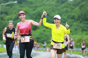 BIB: 3329, 3087
                            <button type="button" onclick="openModal(5529250)" class="btn btn-primary btn-sm float-right btn-popup" data-toggle="modal" data-target=".modal-high-quality">
                        <i class="fas fa-shopping-cart"></i> Add to Cart
                    </button>
                                            <button type="button" onclick="isThisMe(5529250, true)" class="btn btn-success btn-sm float-right btn-popup btn-isme hidden" data-toggle="tooltip" data-placement="bottom" title="นี่คือรูปของคุณใช่ไหม คลิกที่นี่เพื่อเอาเข้าอัลบั้ม">
                        <i class="fas fa-plus"></i> Add to album
                    </button>
                    <button type="button" onclick="isThisMe(5529250, false)" class="btn btn-warning btn-sm float-right btn-popup btn-isnotme hidden">
                        <i class="fas fa-ban"></i> Remove from album
                    </button>