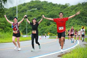 BIB: 3295, 3336, 1611
                            <button type="button" onclick="openModal(5527749)" class="btn btn-primary btn-sm float-right btn-popup" data-toggle="modal" data-target=".modal-high-quality">
                        <i class="fas fa-shopping-cart"></i> Add to Cart
                    </button>
                                            <button type="button" onclick="isThisMe(5527749, true)" class="btn btn-success btn-sm float-right btn-popup btn-isme hidden" data-toggle="tooltip" data-placement="bottom" title="นี่คือรูปของคุณใช่ไหม คลิกที่นี่เพื่อเอาเข้าอัลบั้ม">
                        <i class="fas fa-plus"></i> Add to album
                    </button>
                    <button type="button" onclick="isThisMe(5527749, false)" class="btn btn-warning btn-sm float-right btn-popup btn-isnotme hidden">
                        <i class="fas fa-ban"></i> Remove from album
                    </button>