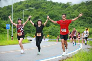 BIB: 3295, 3336, 1611
                            <button type="button" onclick="openModal(5527736)" class="btn btn-primary btn-sm float-right btn-popup" data-toggle="modal" data-target=".modal-high-quality">
                        <i class="fas fa-shopping-cart"></i> Add to Cart
                    </button>
                                            <button type="button" onclick="isThisMe(5527736, true)" class="btn btn-success btn-sm float-right btn-popup btn-isme hidden" data-toggle="tooltip" data-placement="bottom" title="นี่คือรูปของคุณใช่ไหม คลิกที่นี่เพื่อเอาเข้าอัลบั้ม">
                        <i class="fas fa-plus"></i> Add to album
                    </button>
                    <button type="button" onclick="isThisMe(5527736, false)" class="btn btn-warning btn-sm float-right btn-popup btn-isnotme hidden">
                        <i class="fas fa-ban"></i> Remove from album
                    </button>